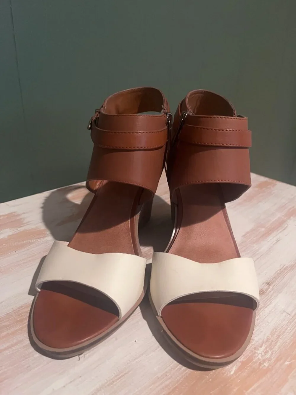 Dolce Vita Wedges, Tan & White, Size 10
